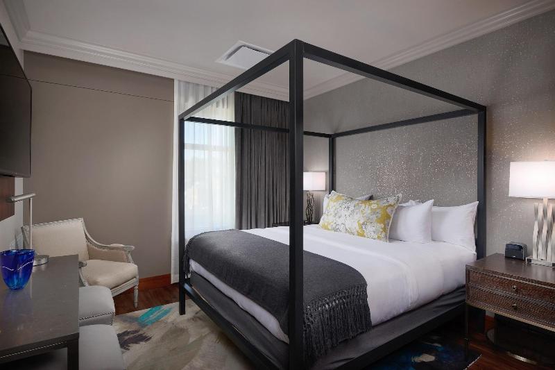 The Merrill Hotel, Muscatine, a Tribute Portfolio  image