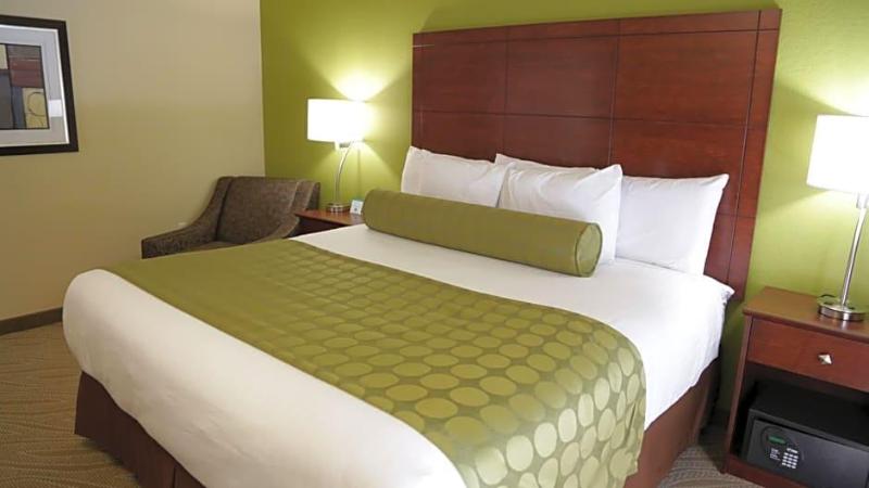 Comfort Inn & Suites Marquette - Prairie du Chien image