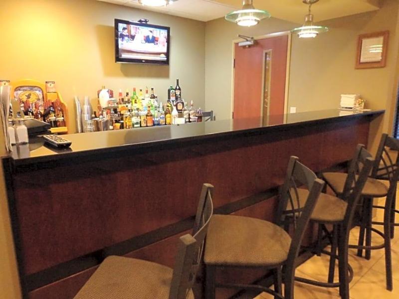 Comfort Inn & Suites Marquette - Prairie du Chien image