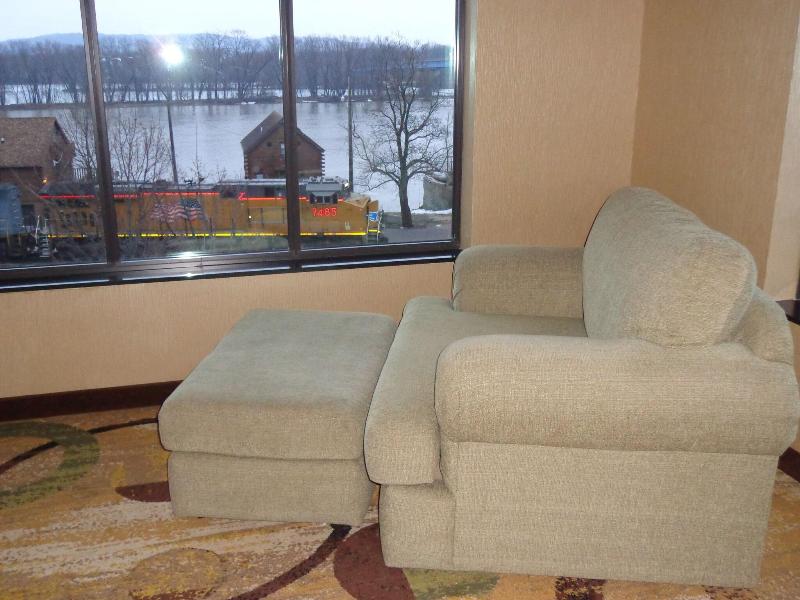 Comfort Inn & Suites Marquette - Prairie du Chien image