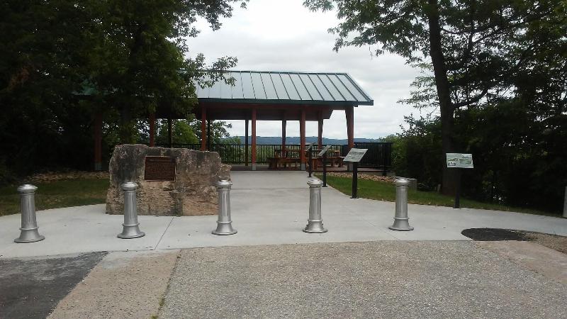 Comfort Inn & Suites Marquette - Prairie du Chien image