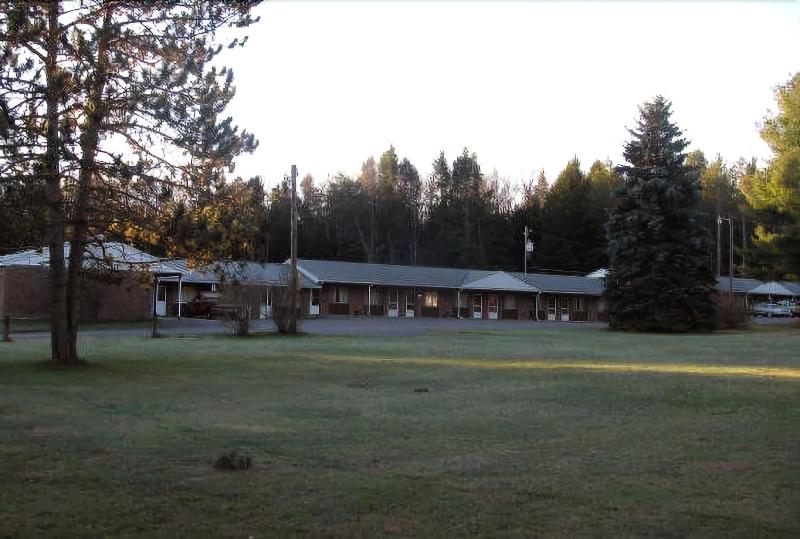 Sullivan Trail Inn & Suites image