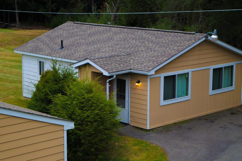 Sullivan Trail Inn & Suites image