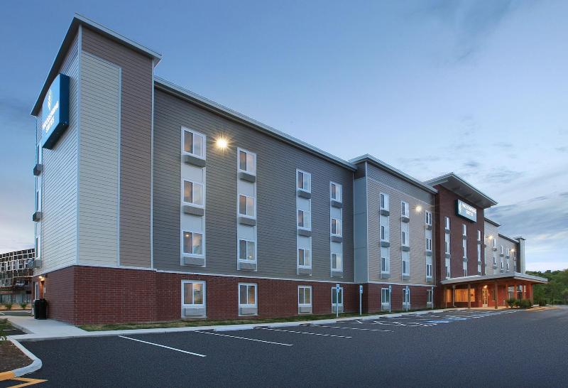 Woodspring Suites Quantico image