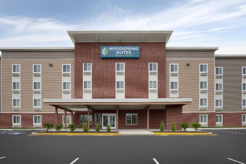 Woodspring Suites Quantico image