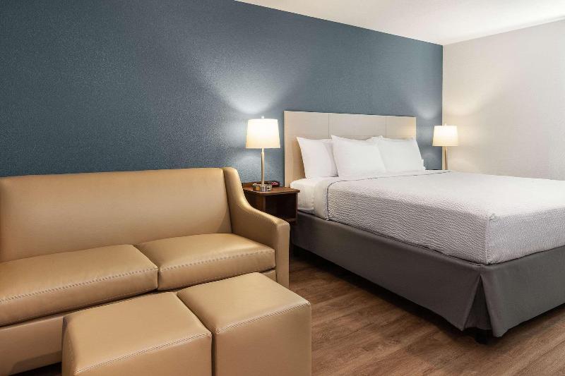 Woodspring Suites Quantico image