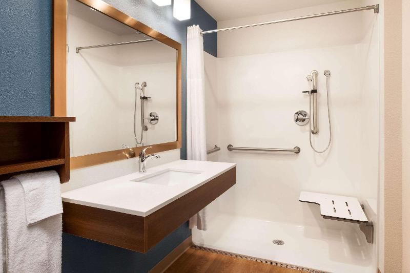 Woodspring Suites Quantico image