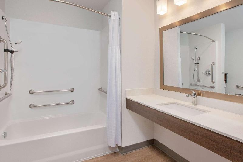 Woodspring Suites Quantico image