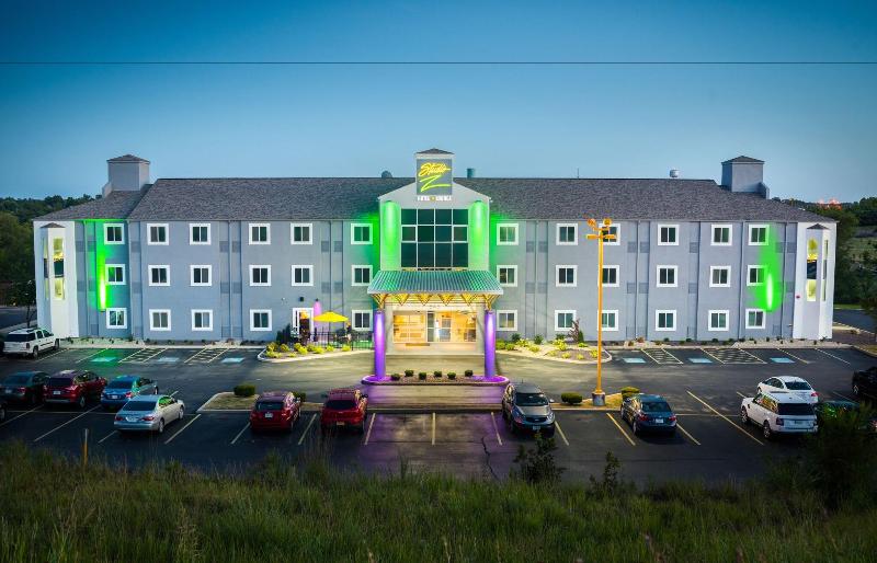 Studio Z Ascend Hotel Collection image