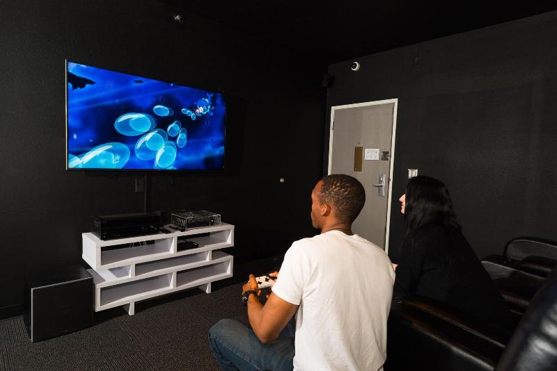 Studio Z Ascend Hotel Collection image