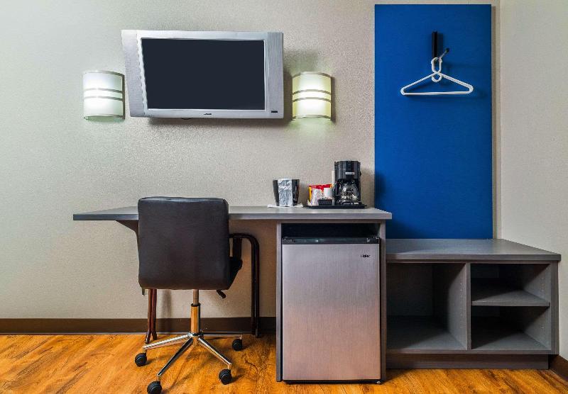 Studio Z Ascend Hotel Collection image