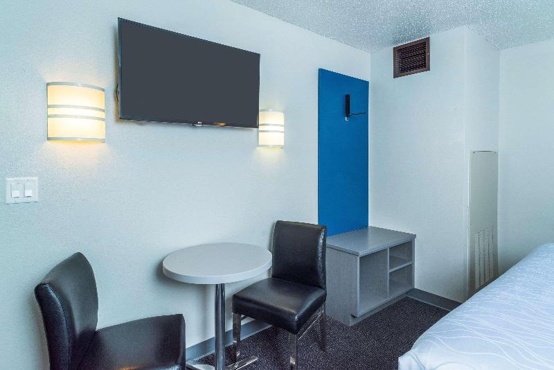 Studio Z Ascend Hotel Collection image