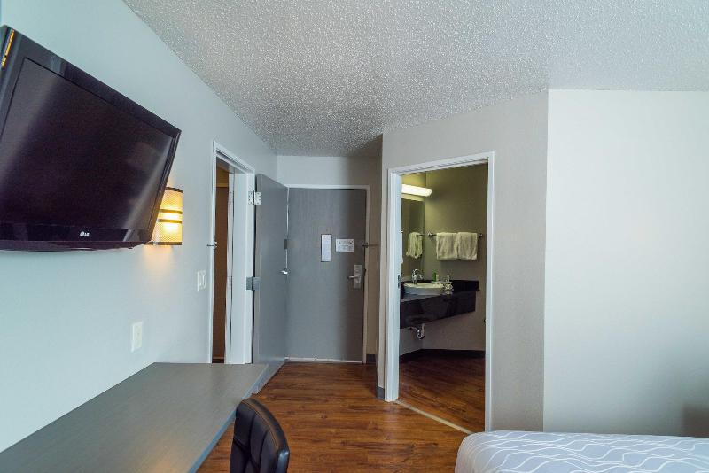 Studio Z Ascend Hotel Collection image