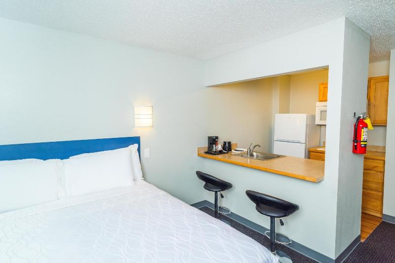 Studio Z Ascend Hotel Collection image