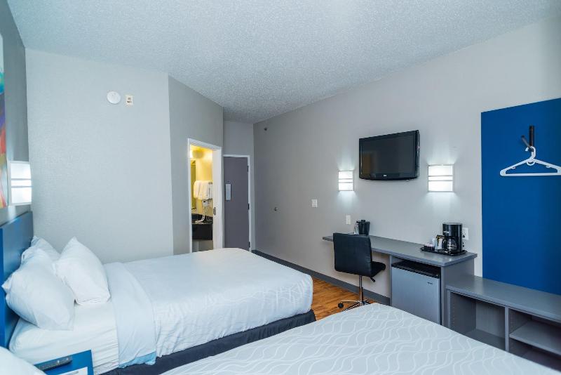 Studio Z Ascend Hotel Collection image