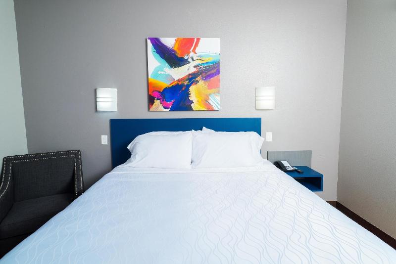 Studio Z Ascend Hotel Collection image