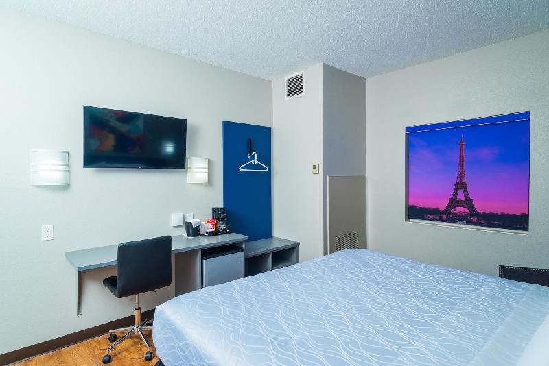 Studio Z Ascend Hotel Collection image
