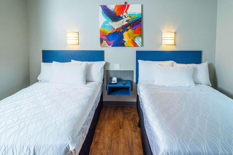 Studio Z Ascend Hotel Collection image