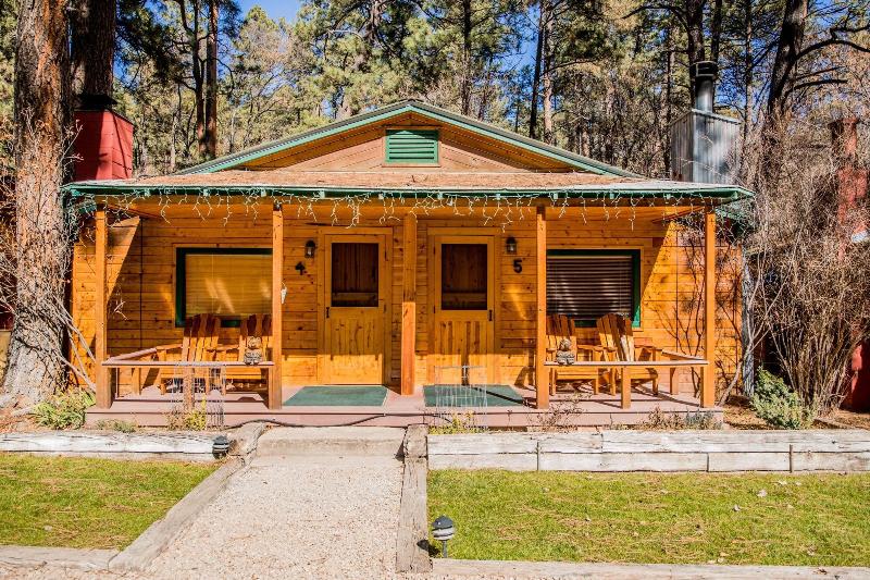 Ruidoso Lodge Cabins image