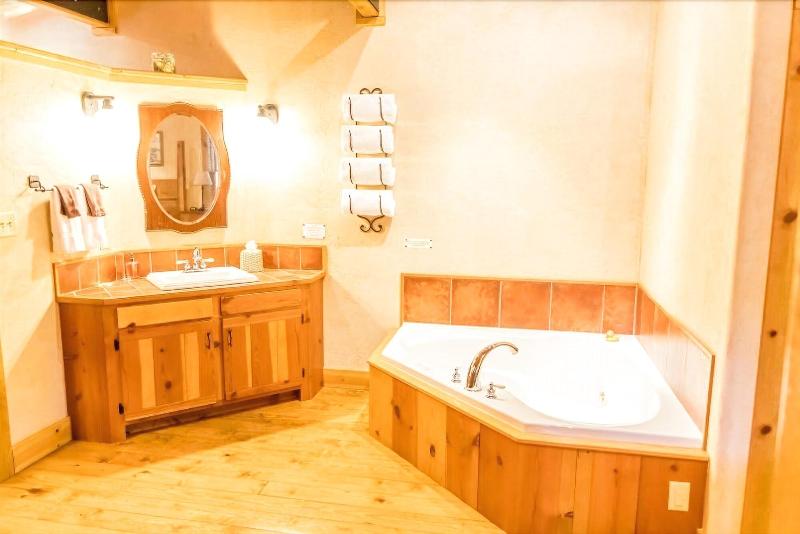 Ruidoso Lodge Cabins image