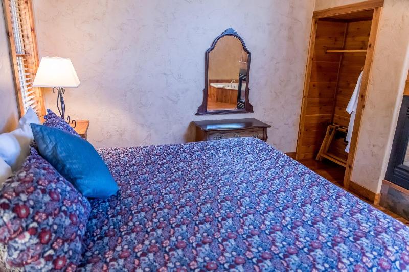 Ruidoso Lodge Cabins image