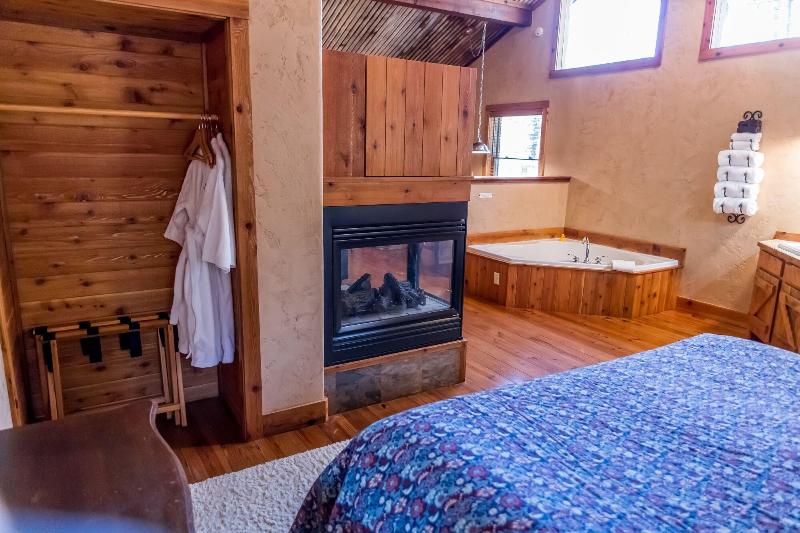 Ruidoso Lodge Cabins image