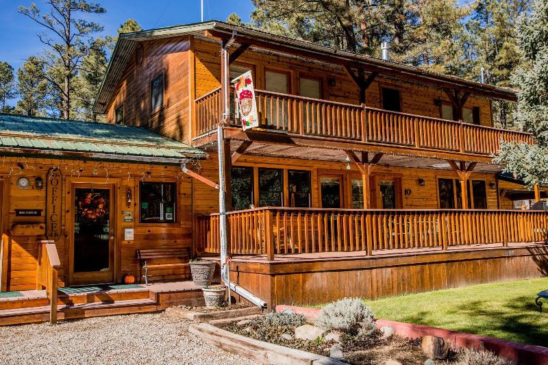 Ruidoso Lodge Cabins image