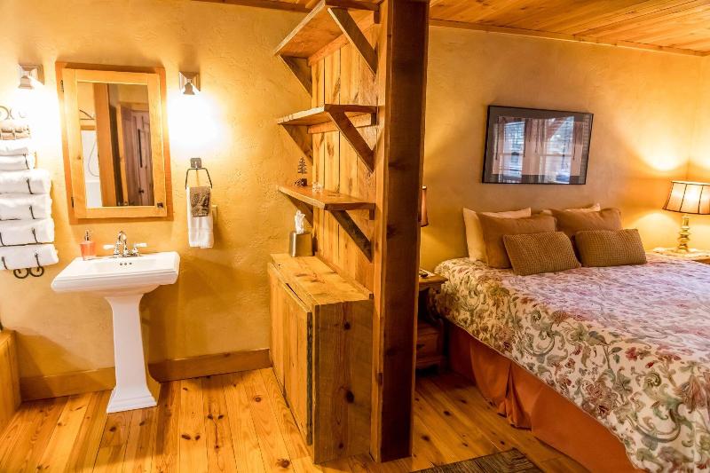 Ruidoso Lodge Cabins image