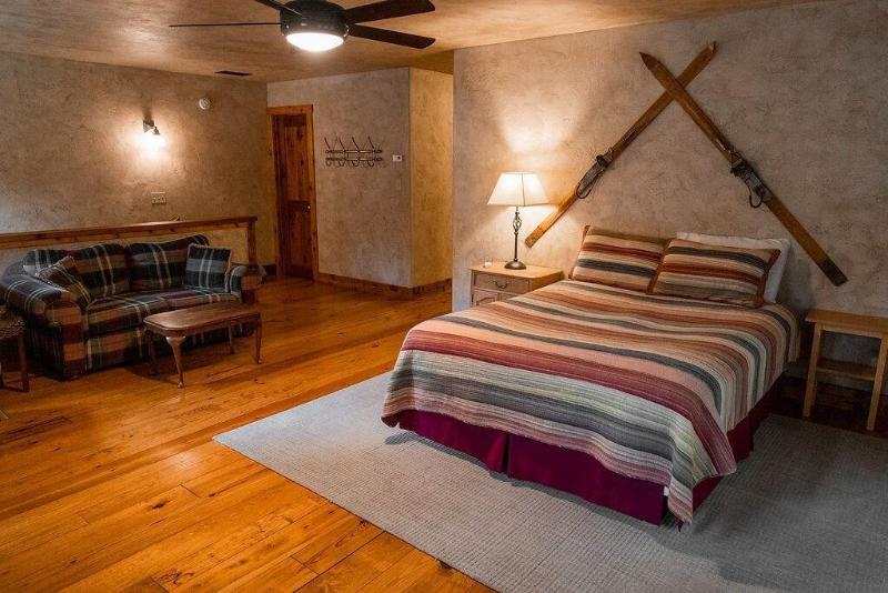 Ruidoso Lodge Cabins image