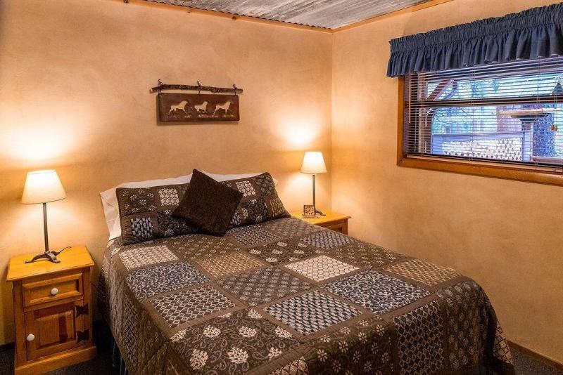 Ruidoso Lodge Cabins image