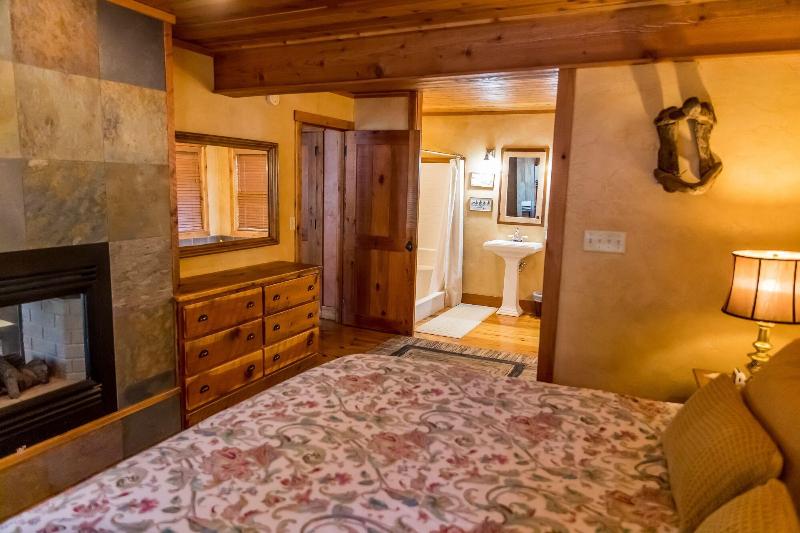 Ruidoso Lodge Cabins image