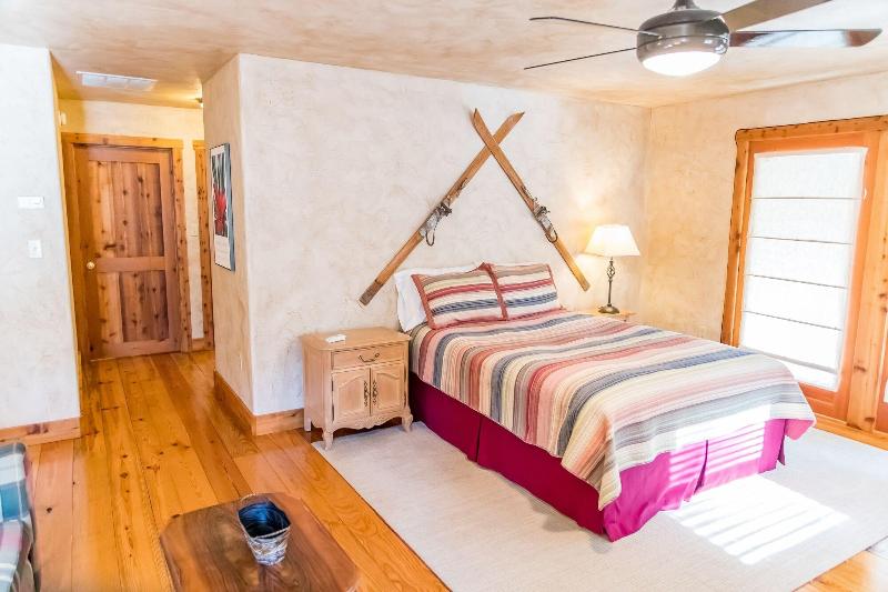 Ruidoso Lodge Cabins image