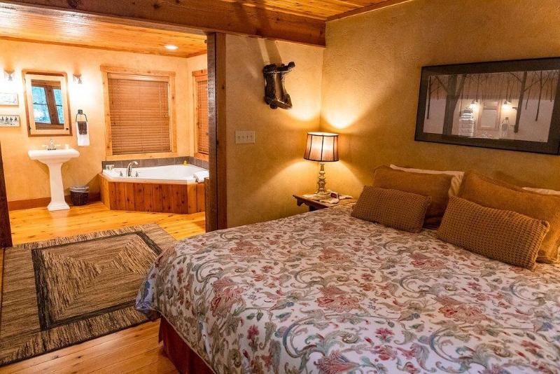Ruidoso Lodge Cabins image