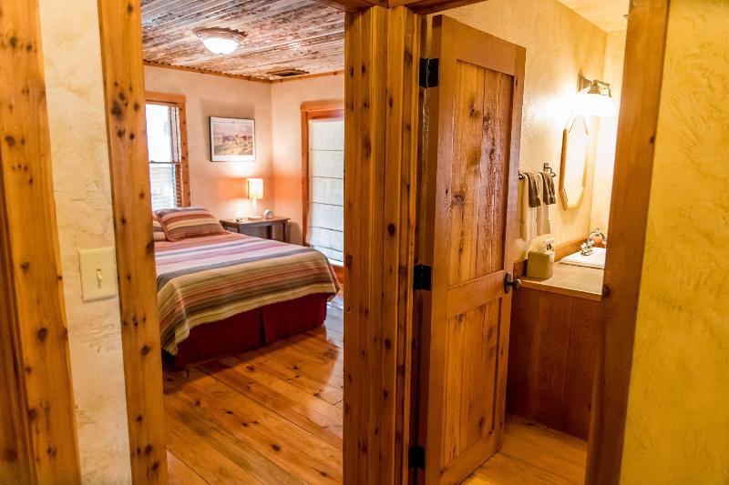 Ruidoso Lodge Cabins image