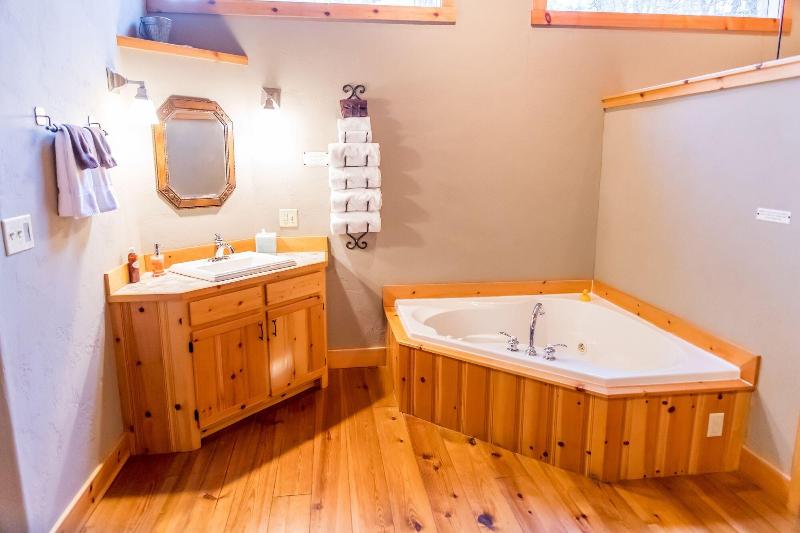 Ruidoso Lodge Cabins image