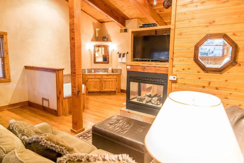 Ruidoso Lodge Cabins image