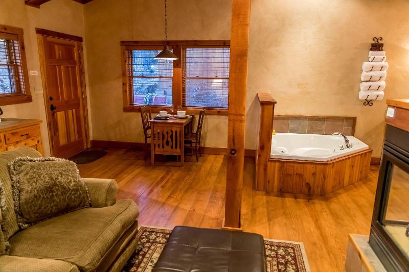 Ruidoso Lodge Cabins image