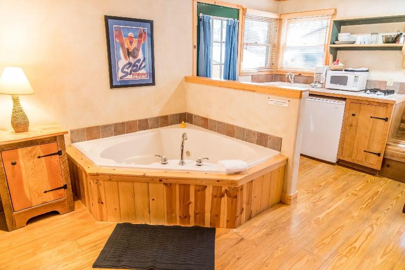 Ruidoso Lodge Cabins image