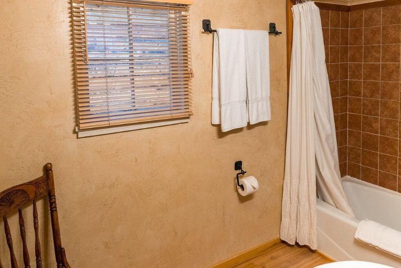 Ruidoso Lodge Cabins image