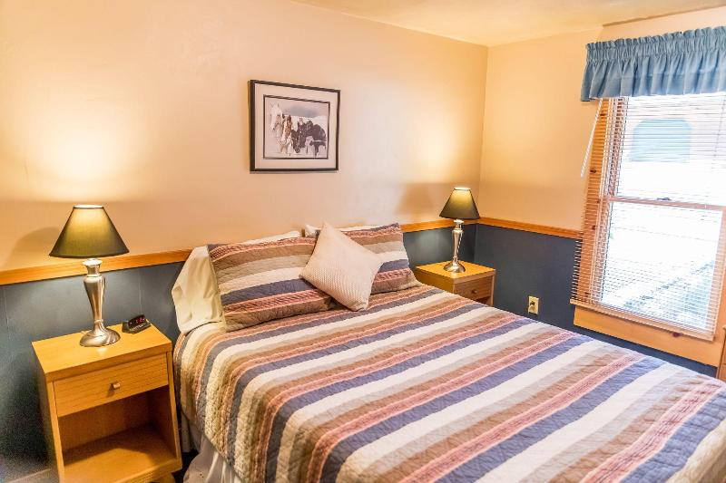 Ruidoso Lodge Cabins image
