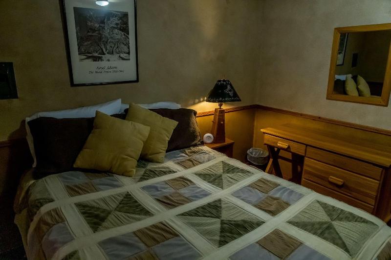 Ruidoso Lodge Cabins image