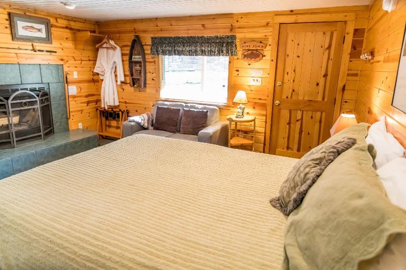 Ruidoso Lodge Cabins image