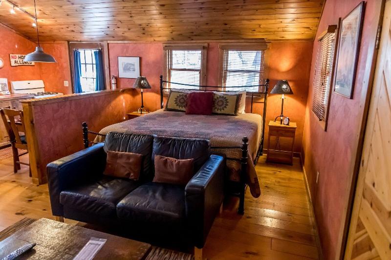 Ruidoso Lodge Cabins image