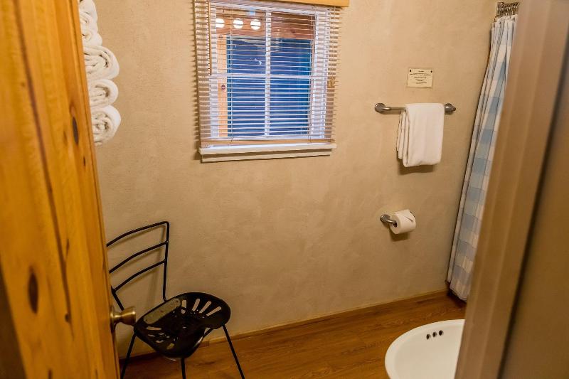 Ruidoso Lodge Cabins image