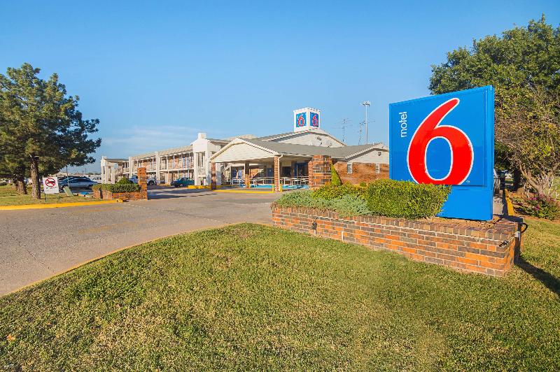 Motel 6 Lawton, OK image