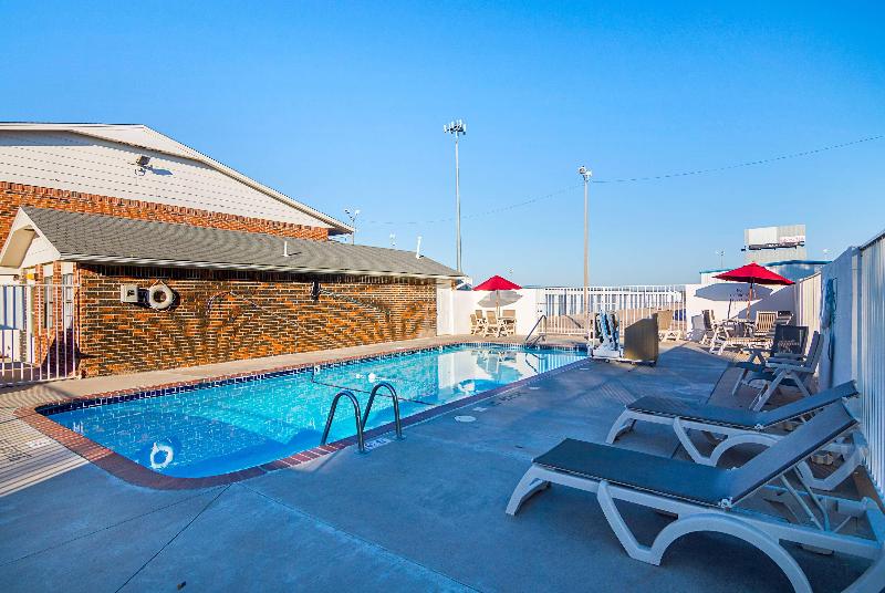 Motel 6 Lawton, OK image