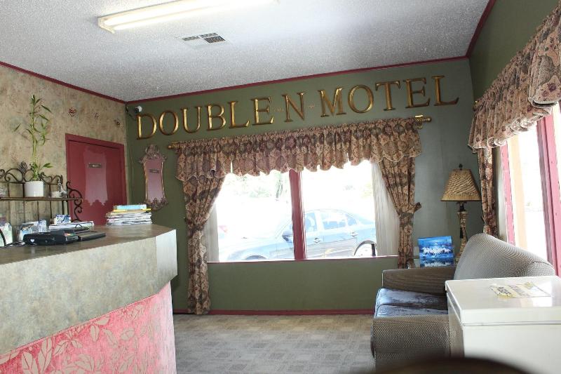 Double N Motel — view
