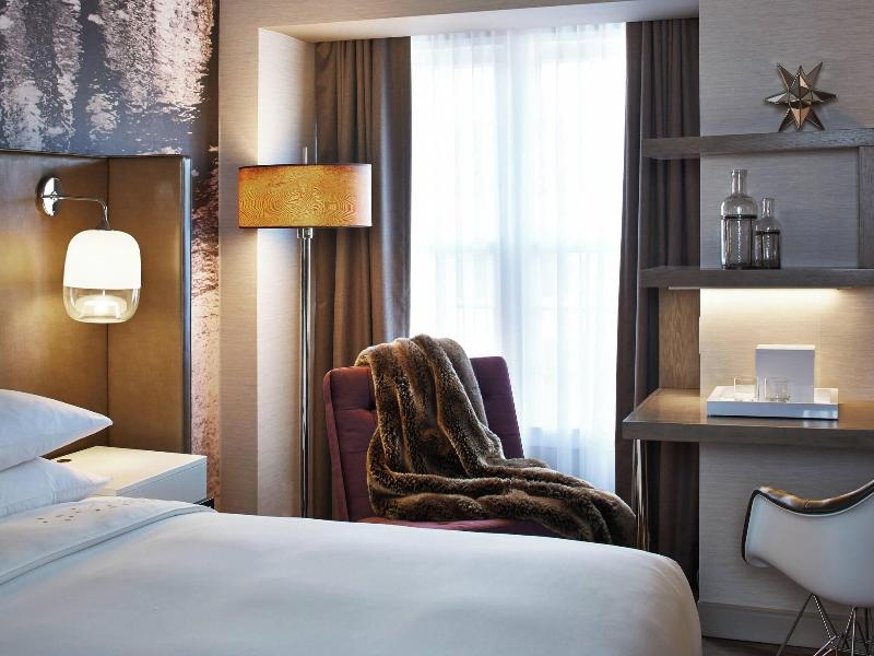 The Del Monte Lodge Renaissance Rochester Hotel & image