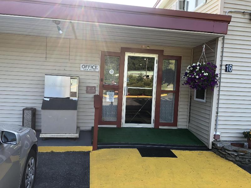 Claremont Motor Lodge image