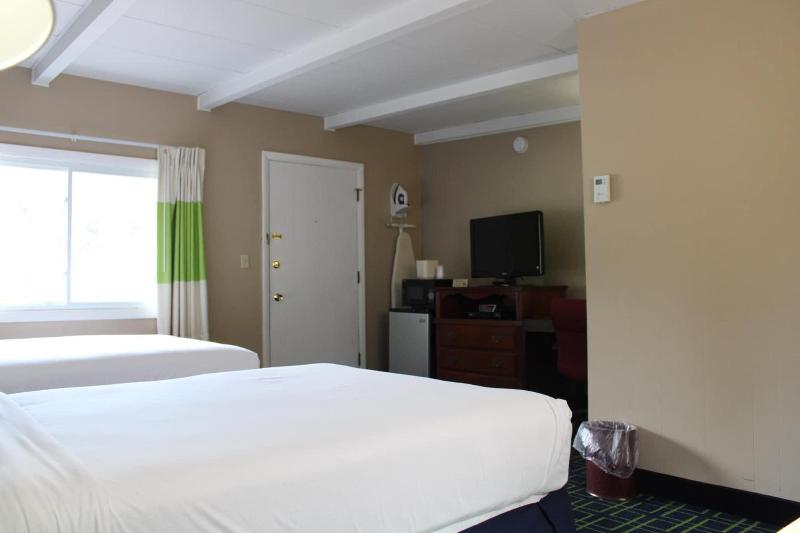 Claremont Motor Lodge image